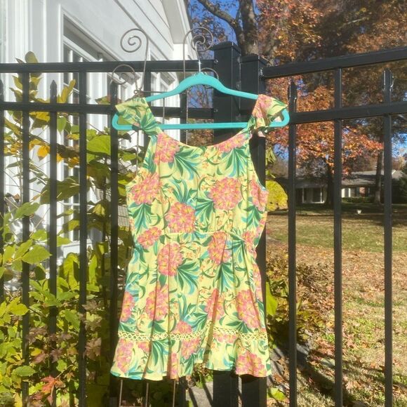 FARM Rio Floral Ruffle Tank Top NWT - Picture 3 of 9